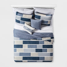 5 pc Blue Elliott Printed Color Block Quilt Set